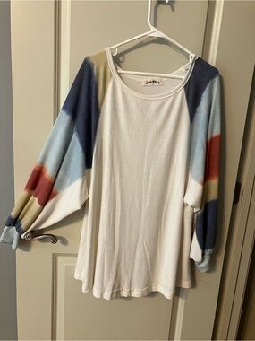 White Raglan Top with Multicolor Balloon Sleeves